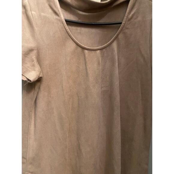 Listicle women’s brown suede short sleeved shirt size small - Picture 2 of 7